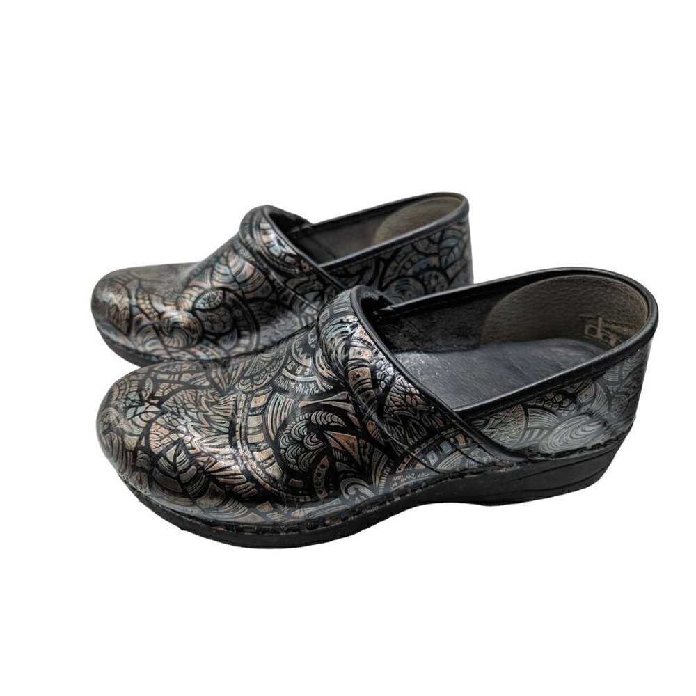 Dansko Professional Metallic Embossed Workwear Clogs Size 9